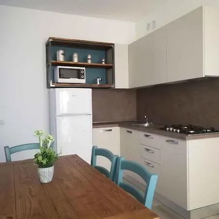 Apartment In 34130 *