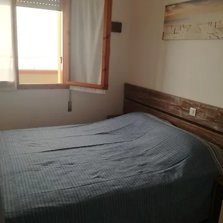 Apartment In 34130 *